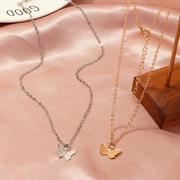 Jewelry - Gold/Silver Butterly Necklaces🦋